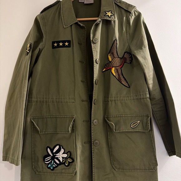 Vero Moda Ruby Patch Jacket - Picture 2 of 10